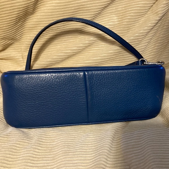 Coach crossbody - Picture 3 of 11